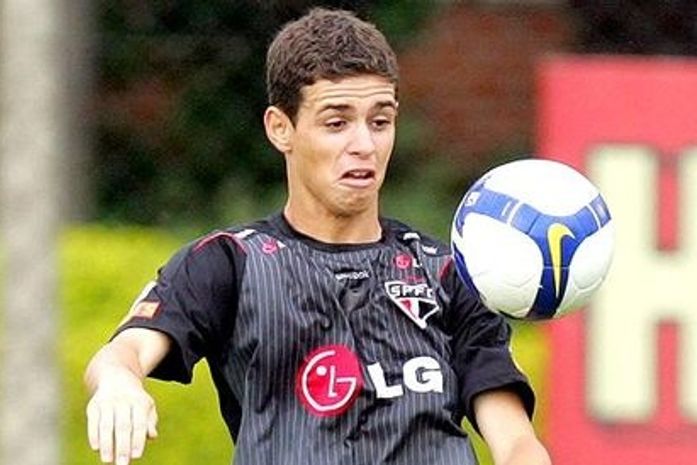São Paulo recupera os direitos de Oscar, do Inter