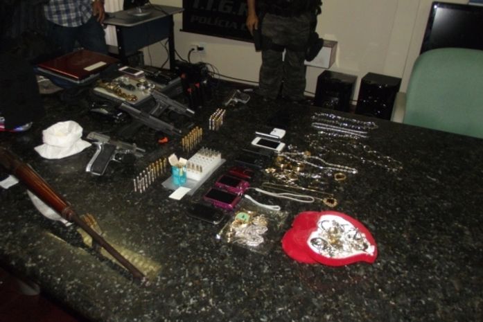 Material apreendido pela polícia 