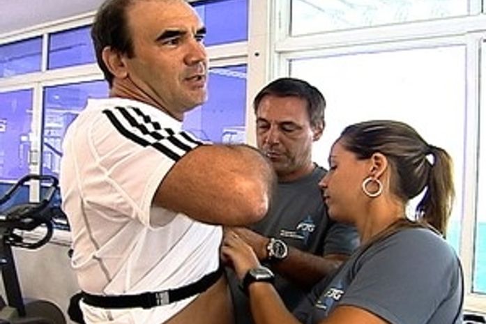 Ricardo Gomes dá duro na fisioterapia para voltar logo a comandar o Vasco