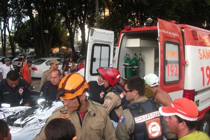 Dois jovens ficam feridos após tiroteio nas “Pecinhas de Maceió”