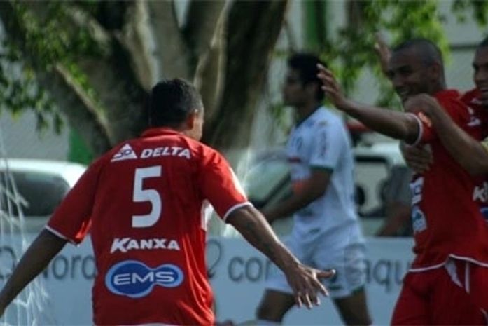 CRB bate o Murici fora de casa e garante o primeiro lugar