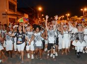Arapiraquenses dão show de animação na Folia de Rua
