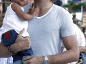 Filha de Halle Berry com o pai