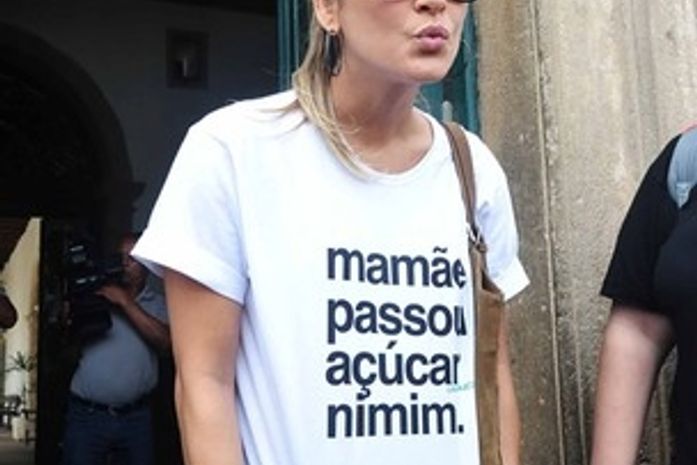 Claudia Leitte sobre gravidez no carnaval: 'A recomendação é ser feliz'