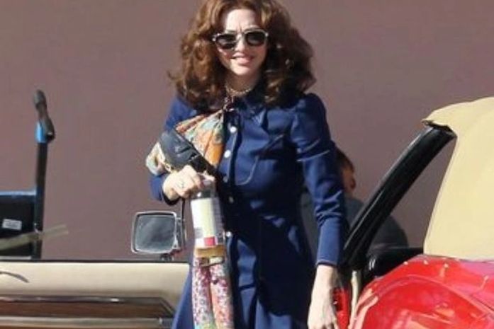 Deixada pelo namorado, atriz Amanda Seyfried está solteira de novo