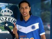 Fabio Lopes é apresentado oficialmente após 20 dias de treinos