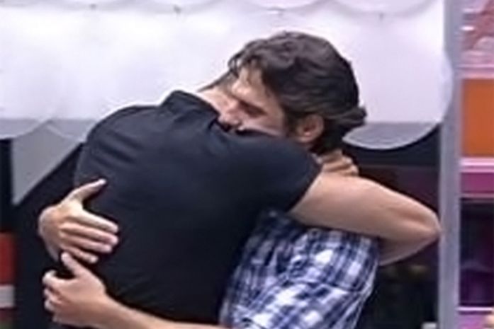 BBB12: João Mauricio deixa a casa, com 52% dos votos