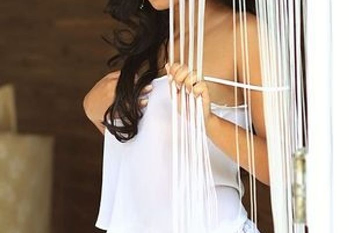 Vizinha de Michel Teló desiste de posar nua, diz jornal