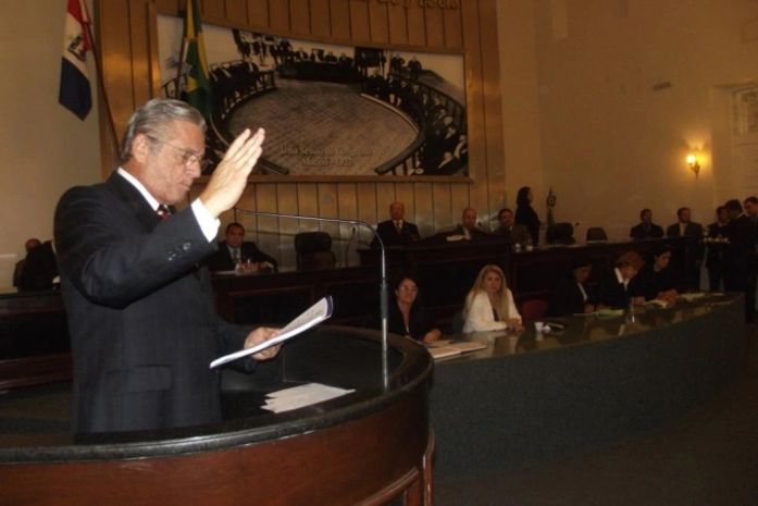Governador Teotonio Vilela na ALE