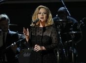 Adele se muda para mansão de dez quartos em Londres