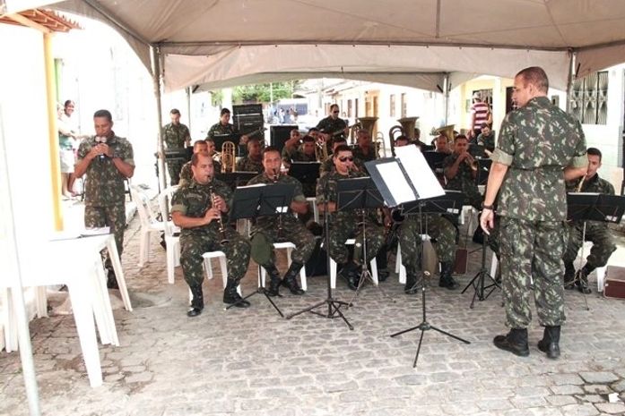 Banda do 59° Batalhão do Exército é um dos destaques do Mercado Cidadão em Fernão Velho