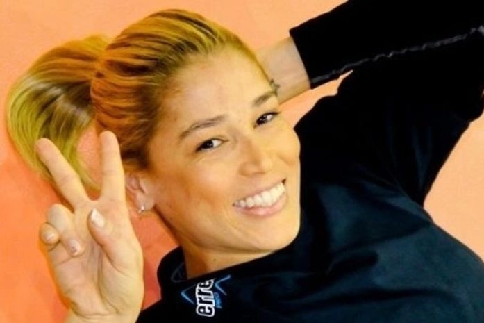 Ex-jogadora da seleção de vôlei revela que correu risco de morte após trombose mal tratada