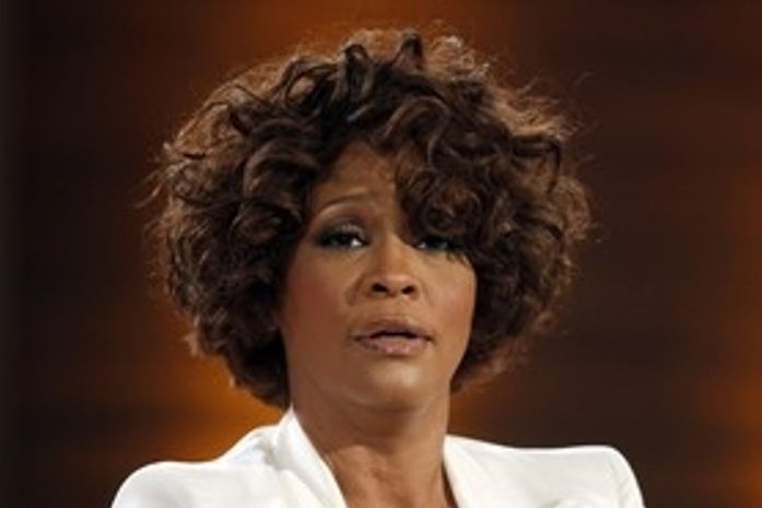 Whitney não passou em exames pré-operatorios recentemente