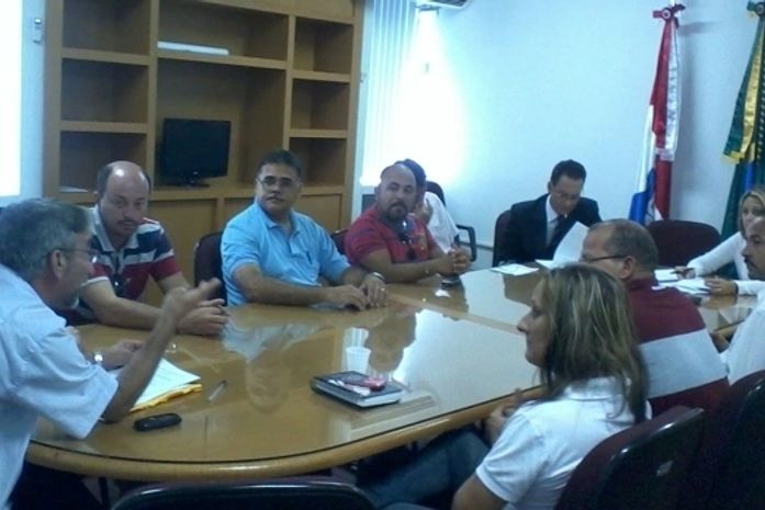 Policiais civis dão novo prazo, decisão sobre greve é adiada