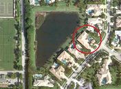 Imagem do Google com a casa (em destaque) em que funciona a empresa do cartola em Delray Beach
