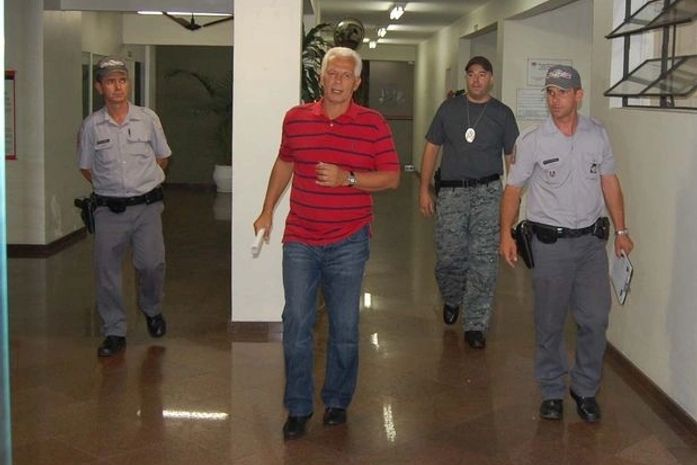 'Vieram para cima de mim', diz técnico Leão sobre assaltantes