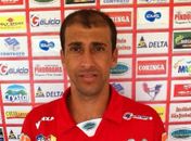 Meia Wanderson é apresentado oficialmente no CRB