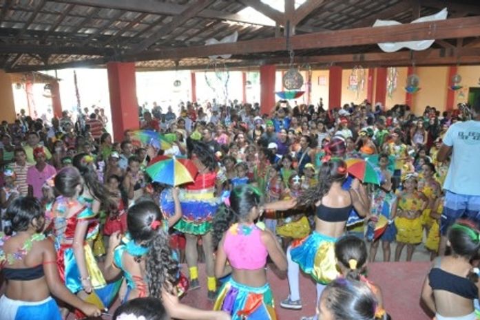 Foliões de Arapiraca dão show no carnaval de Maceió
