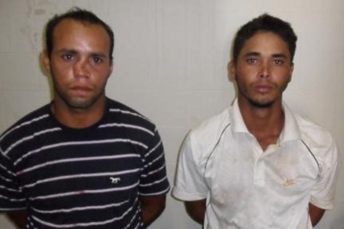Polícia prende dupla acusada de tentativa de furto a residência