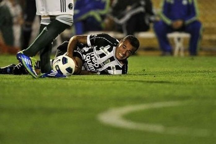 Confusão no Carnaval rende boletim de ocorrência a atacante da Ponte