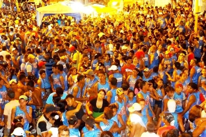 Bloco Calça Curta arrasta mais de cinco mil foliões em Mata Grande