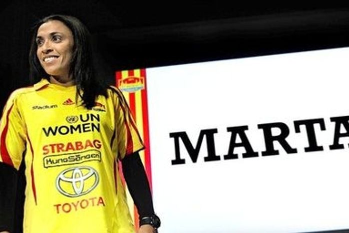 Marta acerta com equipe da Suécia