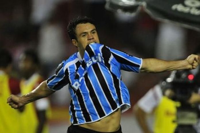 Grêmio vence o Inter no Estádio Beira-Rio e pega o Caxias no fim de semana