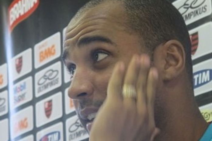 Sem se esconder, Deivid diz: ‘Não sou jogador frouxo, covarde e otário’