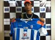 Edvaldo Luiz com a camisa do CSA.