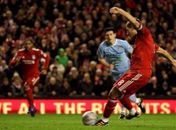 Gerrard diz que pensou em se matar após gol contra em final