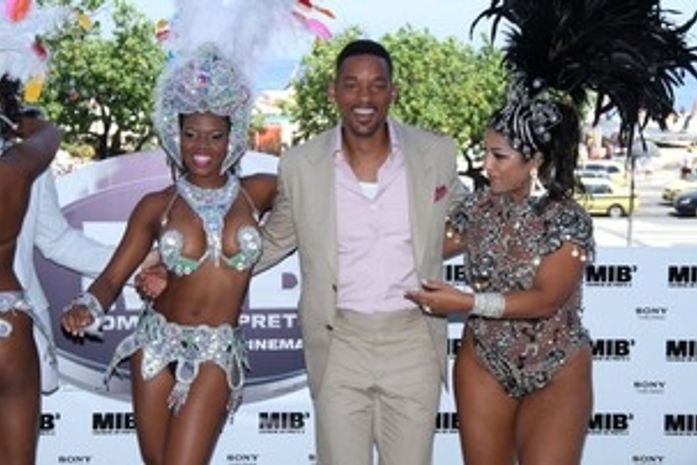 Will Smith tem caso com musa da Renascer, diz jornal