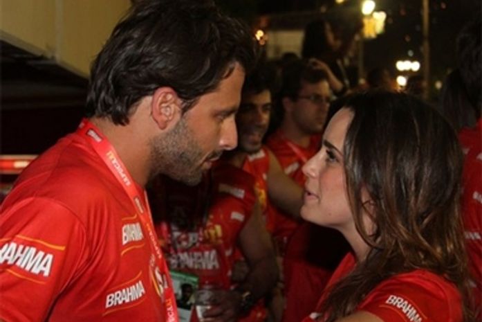 Henri Castelli e Fernanda Vasconcellos têm pequena discussão no camarote