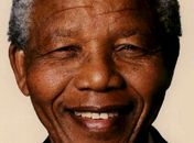 Mandela recebe alta de hospital após laparoscopia