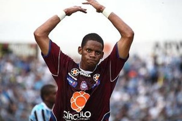 Na estreia de Luxa, Grêmio é eliminado no Gauchão