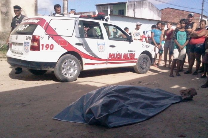 Jovem foi morto em via pública