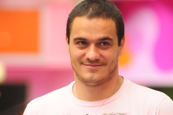 BBB12: “Só ele é inteligente na casa”, diz irmã de Rafa