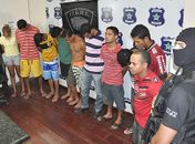 Quadrilha acusada em crimes de homicídio, assaltos, roubo de veículos
(carros e motos) e tráfico de drogas