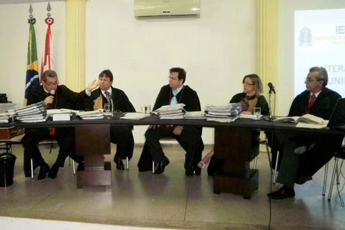 Primeira Câmara Cível realiza sessão itinerante em faculdade