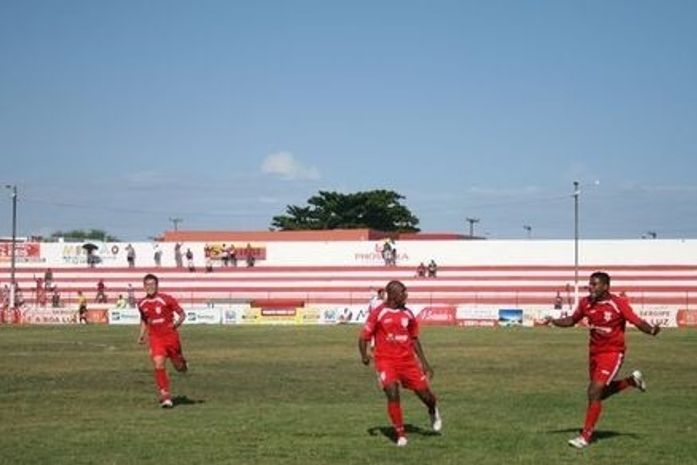 Celso Teixeira não quer Sergipe jogando no Estádio João Hora
