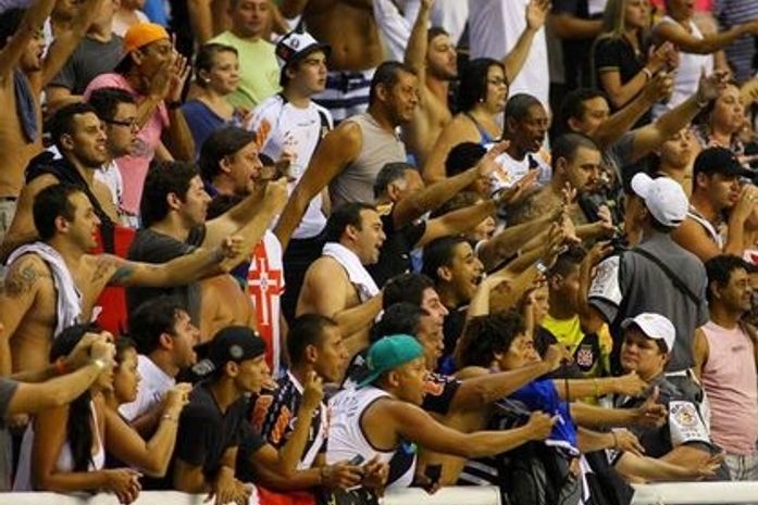 Cinco organizadas de clubes cariocas sofrem punições