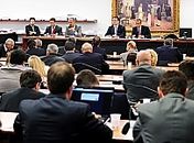 Comissão aprova Lei Geral da Copa; venda de bebidas será definida nesta quarta