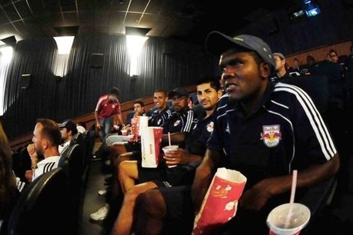 Na segunda divisão paulista, líder RB Brasil faz preleção no cinema