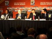 Record ataca Globo, acusa Fifa de mentir e promete ação judicial