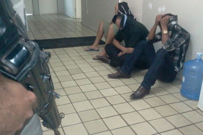 Presos foram levados para a Central de Polícia