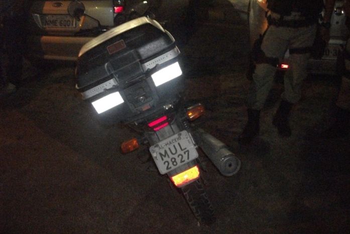 Moto foi abandonada no Centro