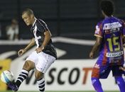 Vasco marca duas vezes, mas vacila e cede empate ao Bonsucesso