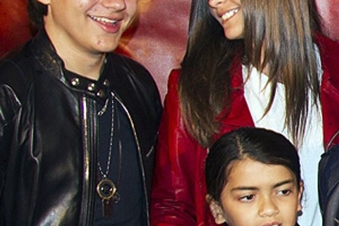 Os três filhos de Michael Jackson, Prince Michael,
Paris e Prince Michael 2º, assistiram à estreia do
show 