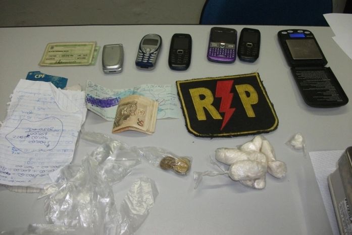 Material apreendido na casa de Eliane da Silva