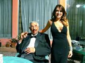 Ruben Aguirre, o professor Girafales de 'Chaves', apresenta neta a fãs