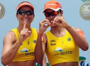 No Recife, Juliana/Larissa conquista 100º título da carreira